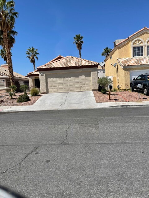 Building Photo - 1429 Lilac Breeze Cir