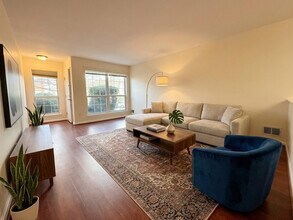 Building Photo - 306 Pimlico Way