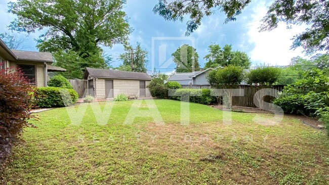 Building Photo - Beautiful Cottage Home located in Homewood