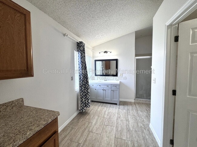 Building Photo - 3752 Becontree Pl