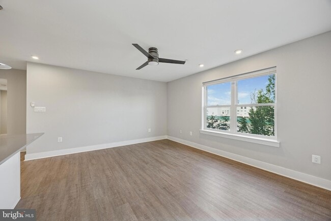 Building Photo - 502 Gerhard St