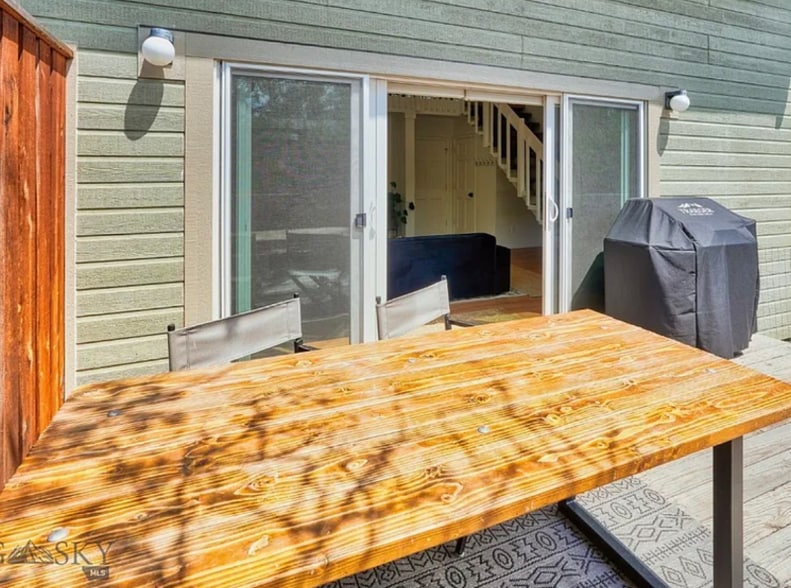 Building Photo - 1805 S Rouse Ave