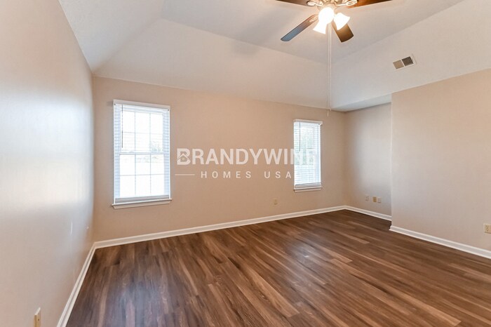 Building Photo - 7800 Lowrance Rd