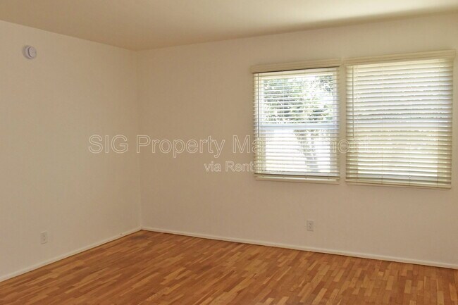 Building Photo - 5637 Strohm Ave