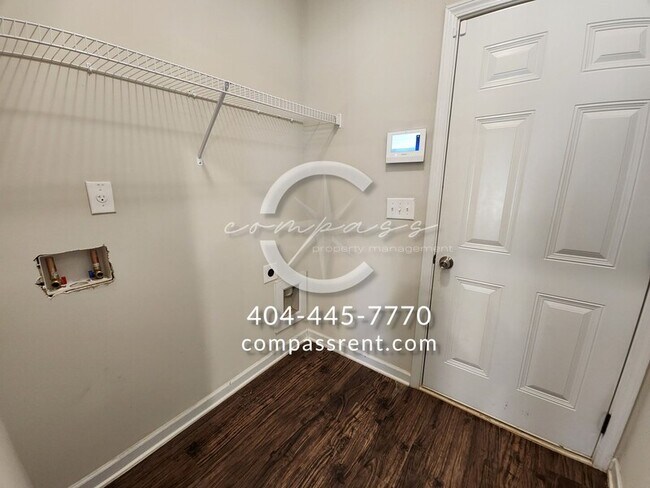 Building Photo - 1002 Mcconaughy Ct