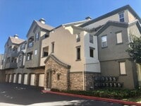 Building Photo - 2 Bed/2 Bath Otay Ranch