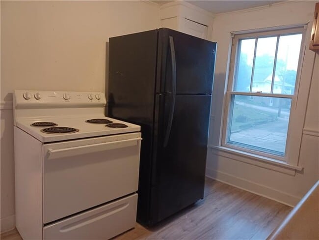Building Photo - 73 Nokomis Dr