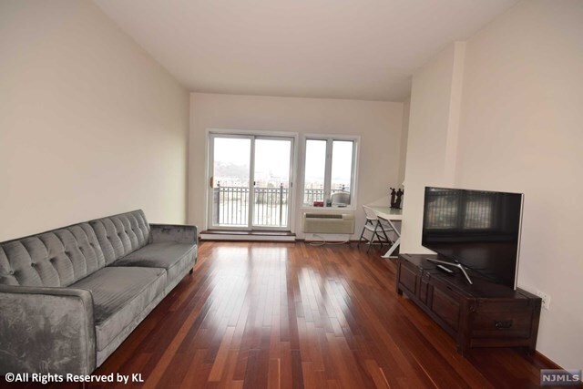 Building Photo - 3514 City Pl