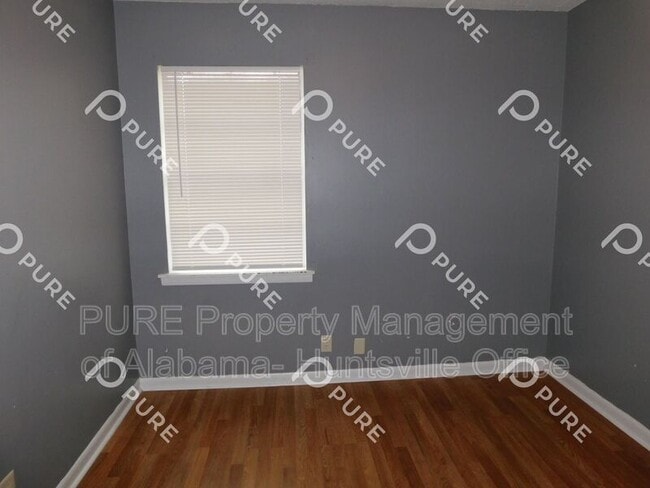 Building Photo - 4012 Offutt Ct NW