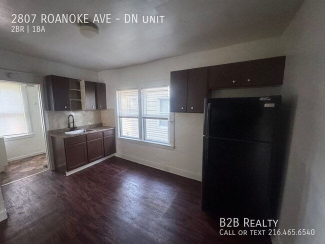 Building Photo - 2807 Roanoke Ave