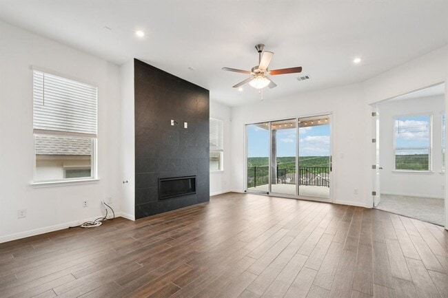 Building Photo - 4521 Lucabella Ln