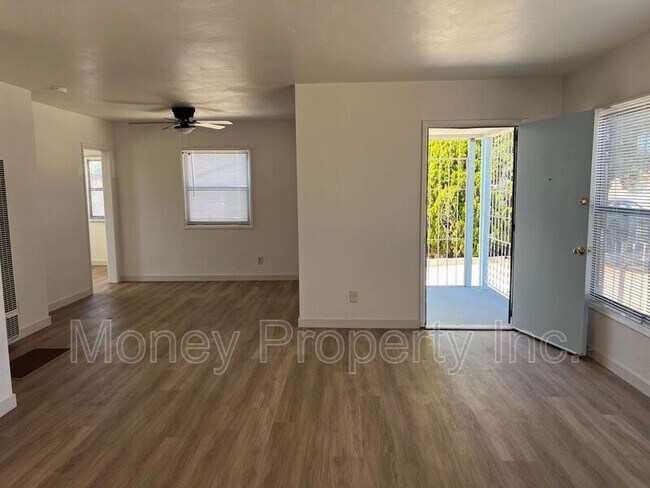 Building Photo - 5363 Bonita Dr