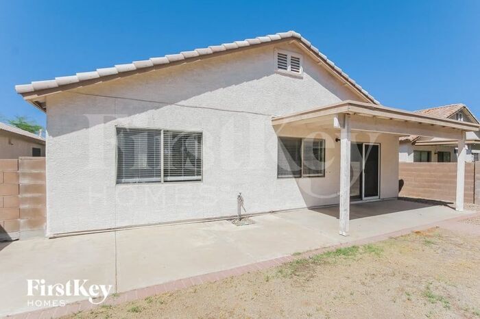 Building Photo - 2858 W Medallion Dr