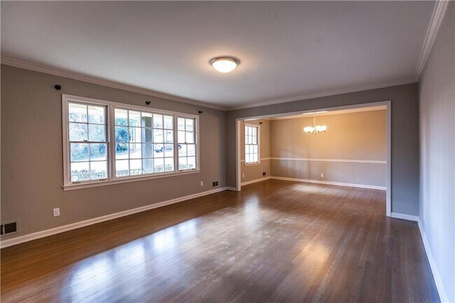 Building Photo - 2418 Sagamore Hills Dr