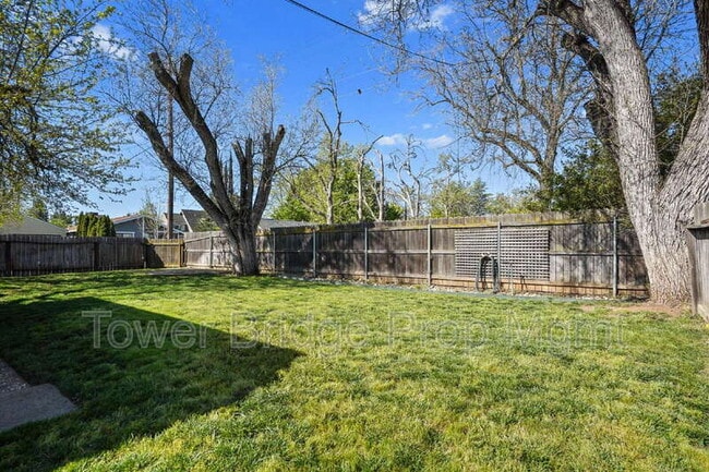 Building Photo - 3582 63rd St