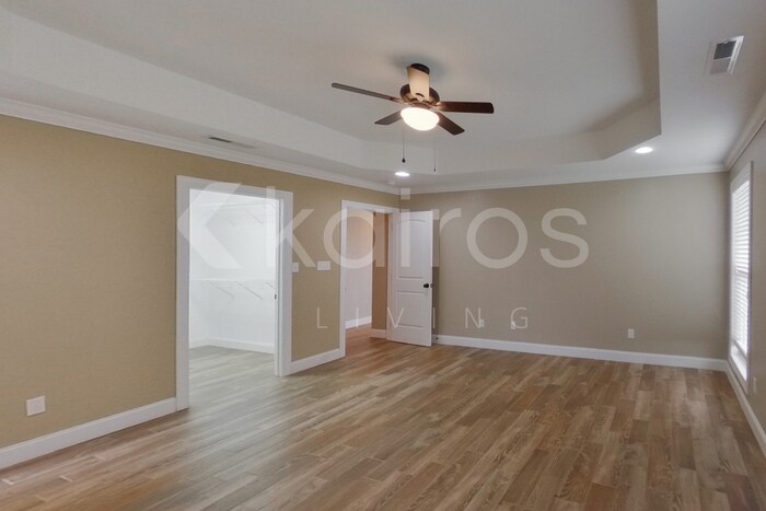 Building Photo - 94 Cottonwood Dr