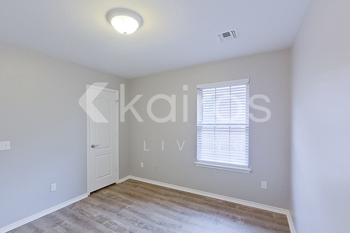 Building Photo - 1421 Asher St