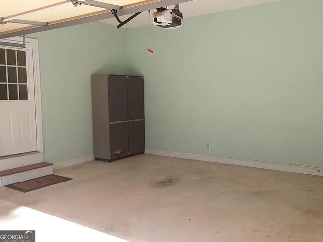 Building Photo - 1070 Camden Park Dr