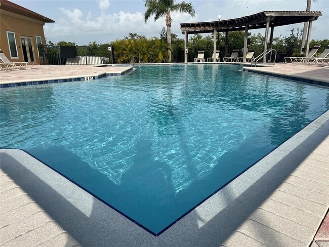 Building Photo - 4333 Bayside Village Dr