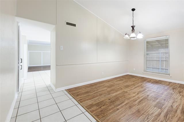 Building Photo - 3401 High Plateau Dr