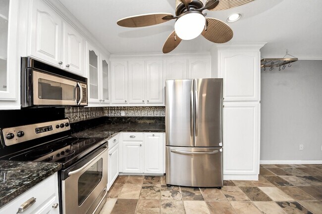 Building Photo - 2588 Bering Dr