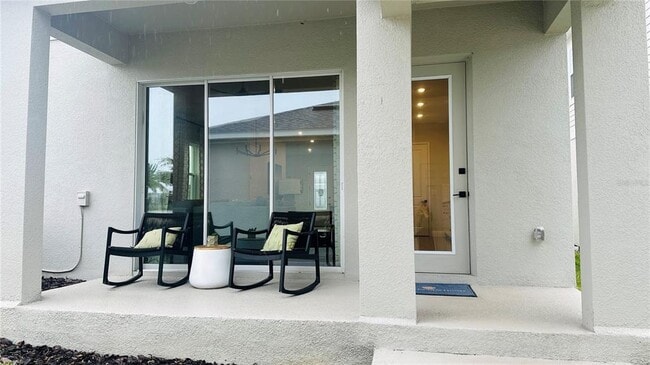 Building Photo - 16956 Hamlin Vw St