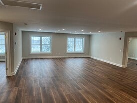 Building Photo - 94 Danbury Rd