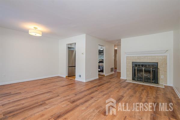 Building Photo - 92 Reynolds Ct