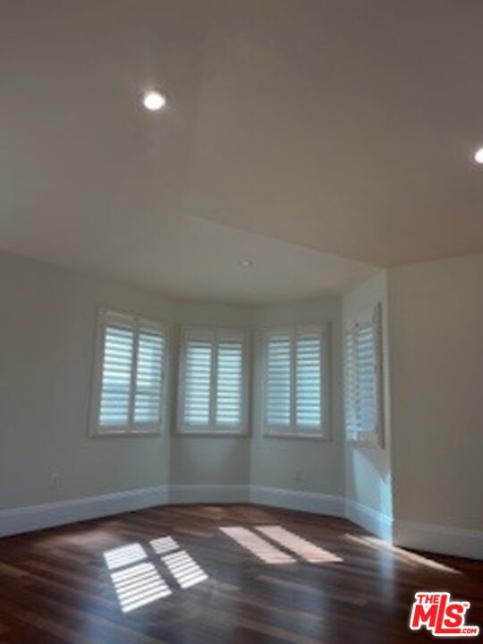 Building Photo - 8302 S Sepulveda Blvd