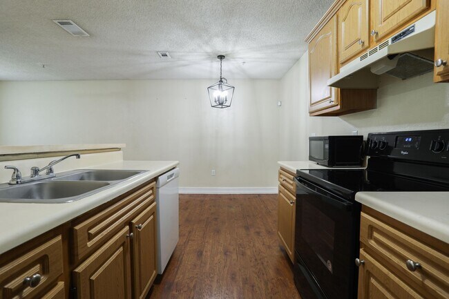 Building Photo - 974 Leeward Pl