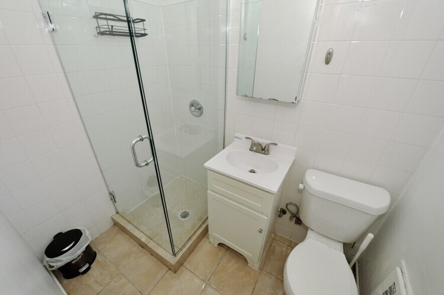 Building Photo - 474 9th Ave