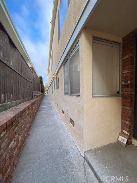 Building Photo - 908 15th St