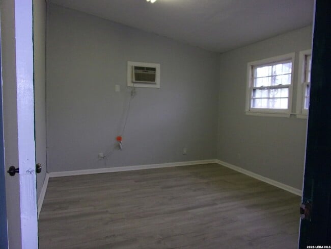 Building Photo - 215 Danville