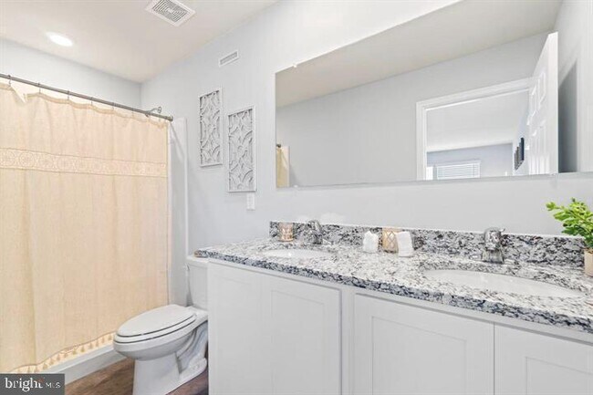 Building Photo - 141 Caterpillar Dr