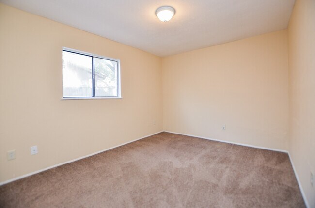 Building Photo - 17323 Glenpatti Dr