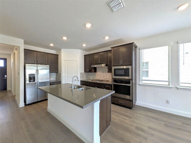 Building Photo - 1405 Zapateado Wy