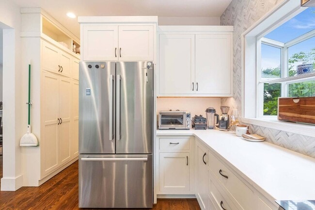 Building Photo - 3Bd/2.5Ba Seattle House