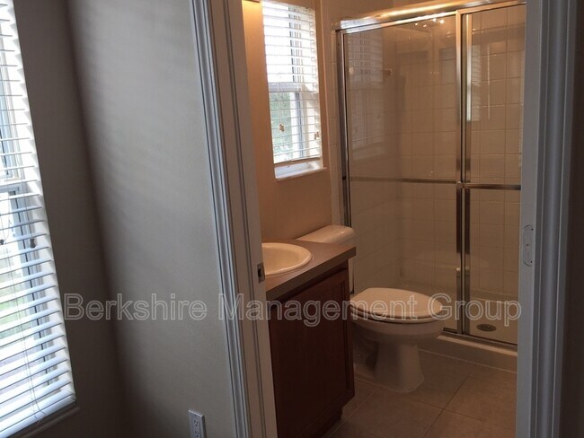 Building Photo - 5041 Chipotle Ln