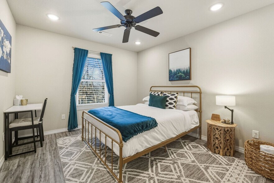 Building Photo - 9 Purfleet Dr