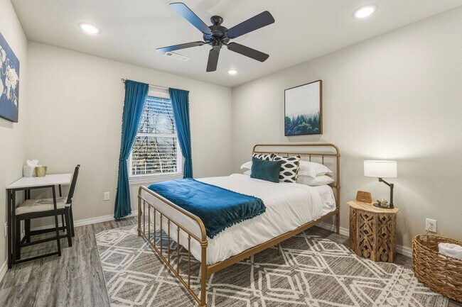 Building Photo - 9 Purfleet Dr