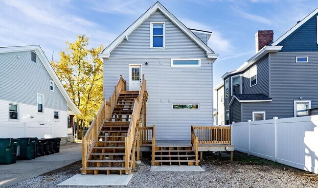 Building Photo - 4326 Brownway Ave