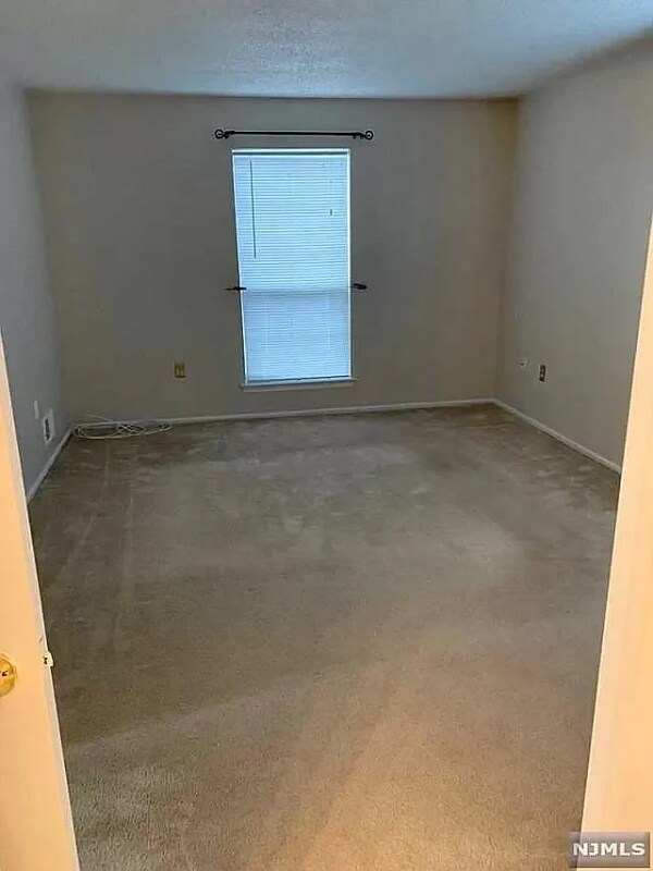 Building Photo - 2701 Lindsley Rd