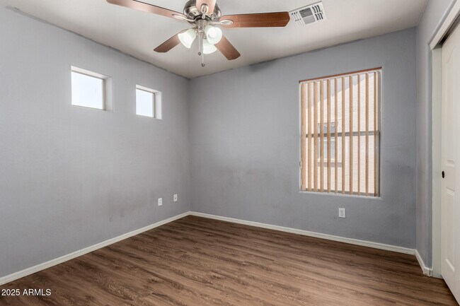 Building Photo - 7352 W Valencia Dr