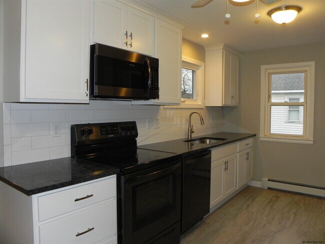 Building Photo - 53 Tremont St