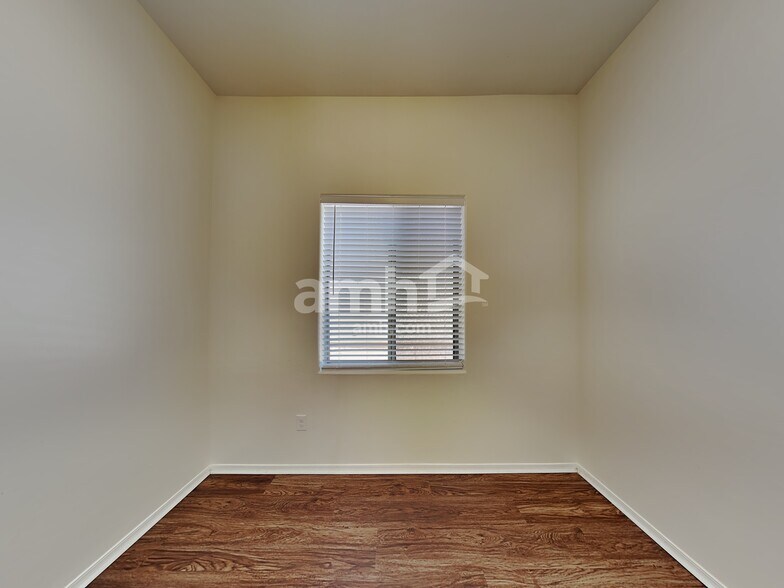 Building Photo - 10466 S Drifter Ranch Pl