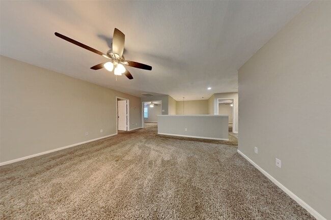 Building Photo - 21415 Flower Valley Cir