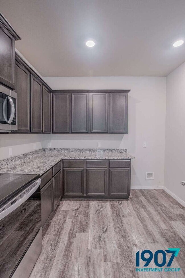 Building Photo - Stunning Modern 3-Bedroom Home in Newcastl...