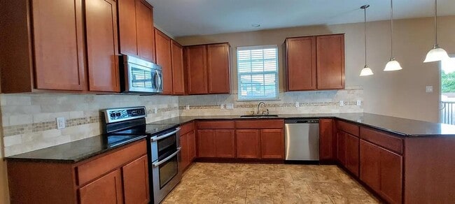 Building Photo - 455 Gina Dr