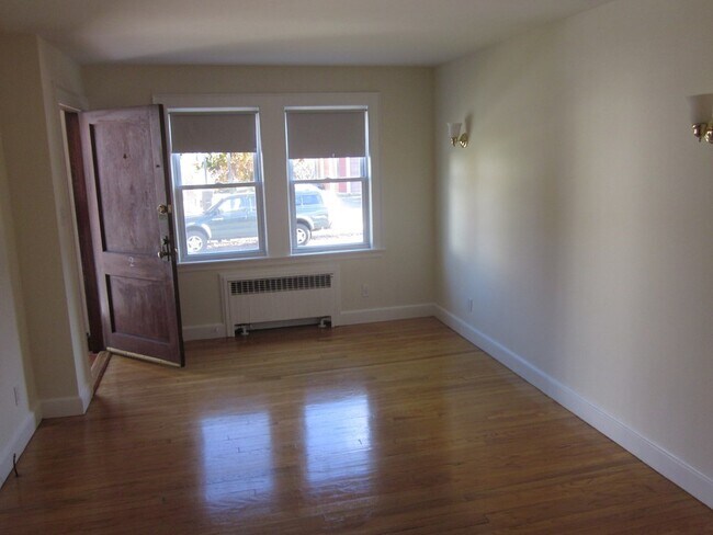 Building Photo - 108 Bromfield St