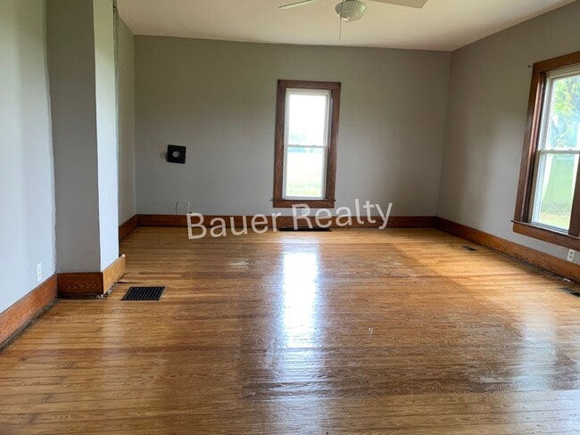 Building Photo - Country Living Four Bedroom!